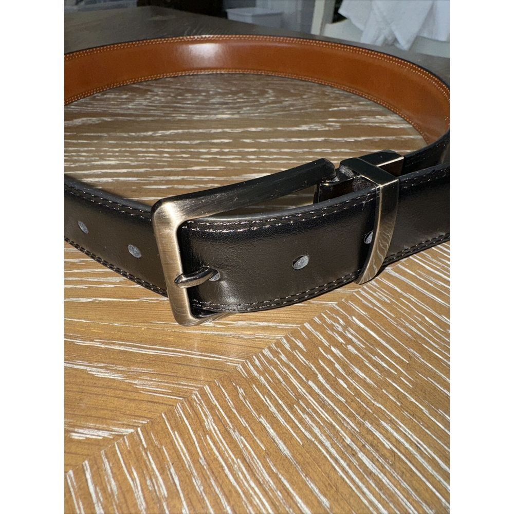 LEATHER Reversible 34" Black/ Brown Belt ~‎ EXCELLENT & FAST Shipping